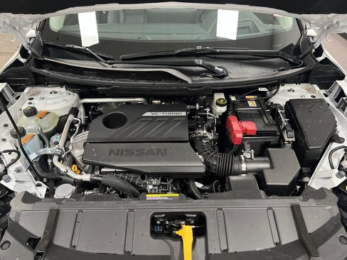 Used 2025 Nissan Rogue SL w/ SL Premium Package FWD image 24