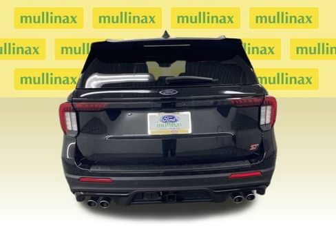 New 2025 Ford Explorer ST image 14