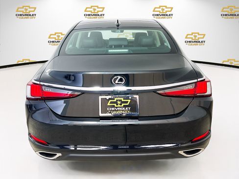Used 2022 Lexus ES 350 w/ Premium Package image 6
