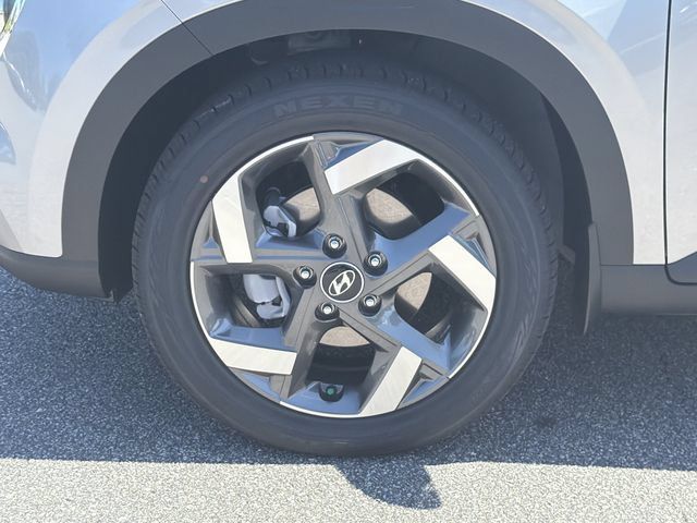 New 2026 Hyundai Venue SEL FWD image 13