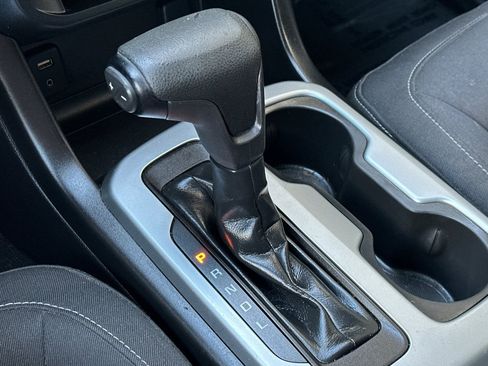 Certified 2017 Chevrolet Colorado LT w/ LT Convenience Package image 27