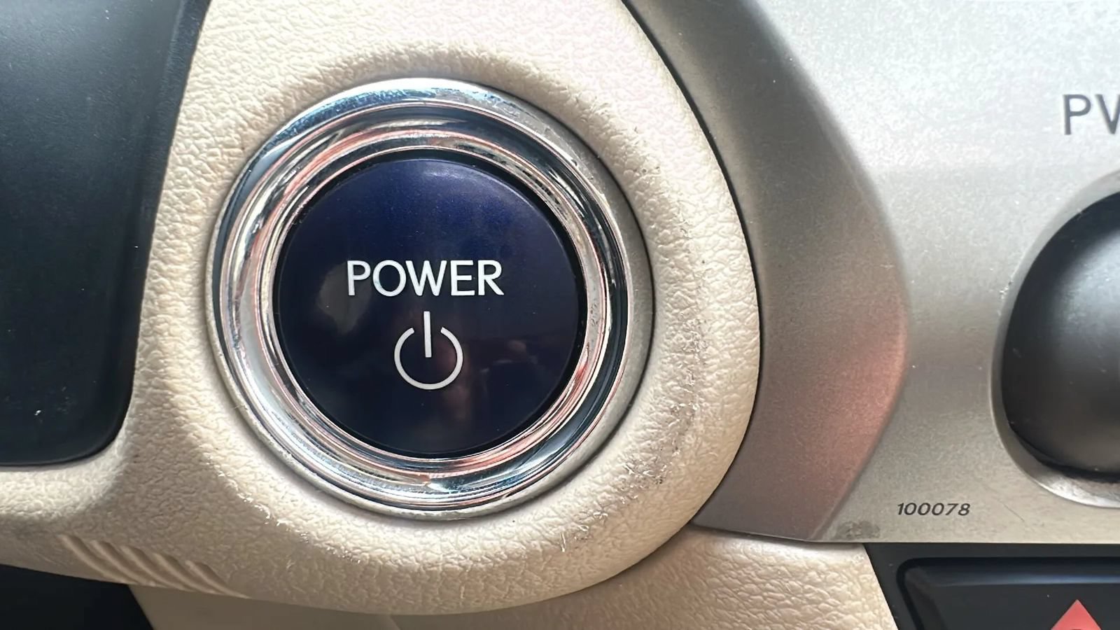 Used 2013 Lexus ES 300h w/ Luxury Pkg FWD image 24