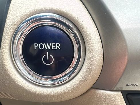Used 2013 Lexus ES 300h w/ Luxury Pkg FWD image 24