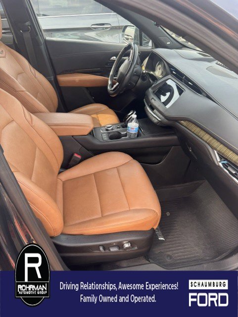 Used 2020 Cadillac XT4 Premium Luxury w/ Sun And Sound Package AWD/4WD image 5