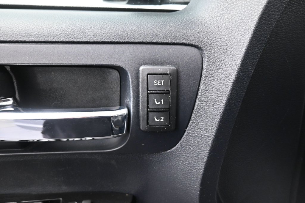 Used 2014 Toyota Tundra Platinum AWD/4WD image 27