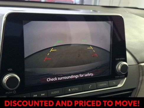 Used 2024 Nissan Altima 2.5 SV image 21