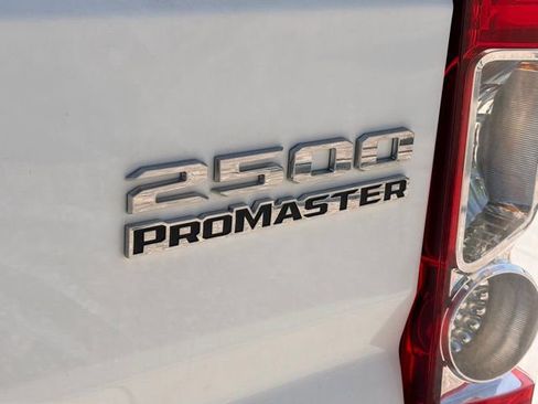 Used 2025 RAM ProMaster 2500 w/ Convenience Group FWD image 7