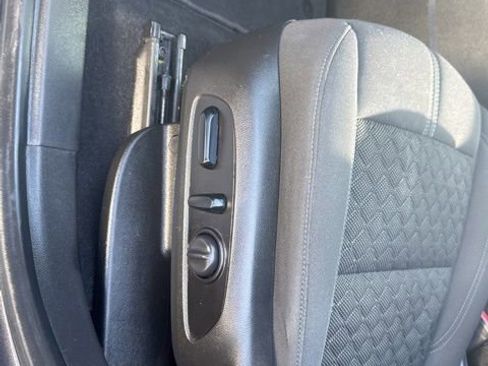 Used 2021 Chevrolet Blazer LT image 12