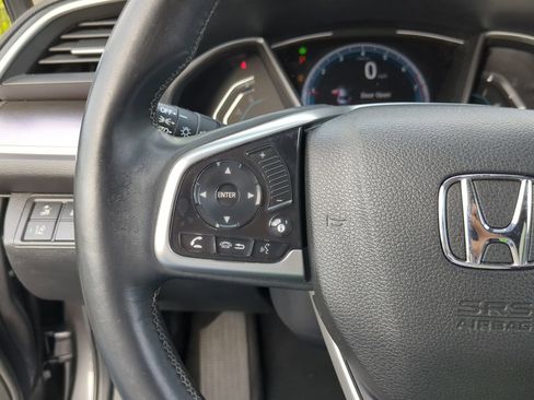 Used 2018 Honda Civic Touring image 30