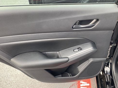 Used 2025 Nissan Altima 2.5 S FWD image 29