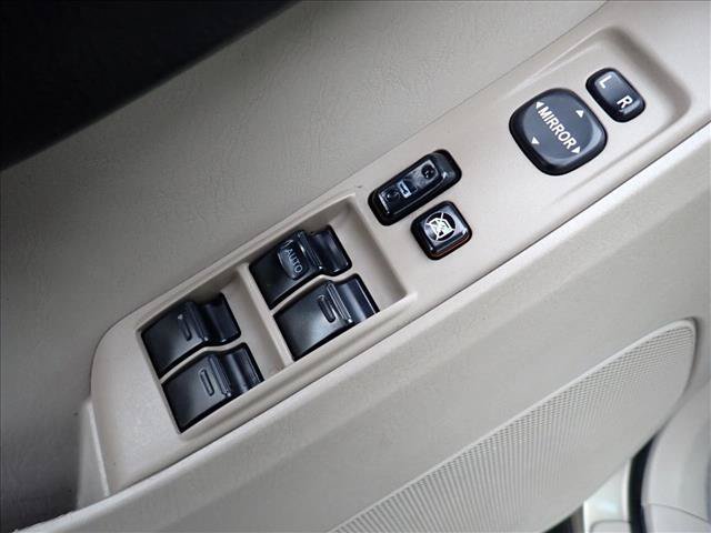 Used 2007 Toyota 4Runner SR5 AWD/4WD image 9