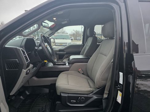 Used 2016 Ford F150 XLT w/ Equipment Group 302A Luxury image 13