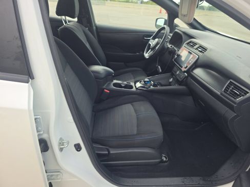 Used 2024 Nissan Leaf SV Plus FWD image 5