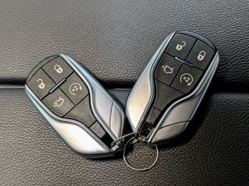 Used 2022 Maserati Ghibli Modena image 39