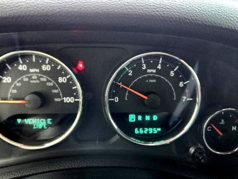 Used 2018 Jeep Wrangler Unlimited Sport image 12