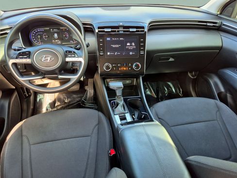 Certified 2024 Hyundai Tucson SE FWD image 10