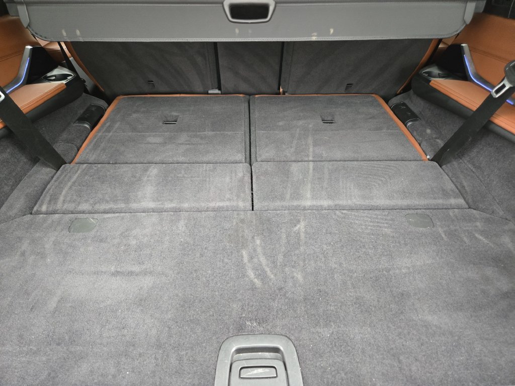 Certified 2025 BMW X7 M60i AWD/4WD image 34
