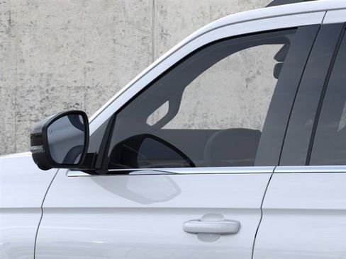 New 2025 Ford Expedition Active image 20