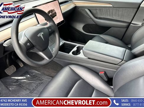 Used 2025 Tesla Model Y Long Range RWD image 10