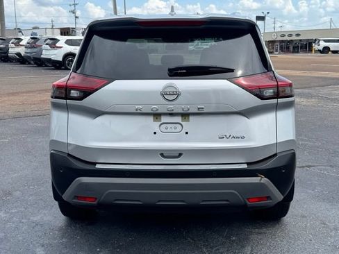 Used 2023 Nissan Rogue SV w/ SV Premium B Package AWD/4WD image 4