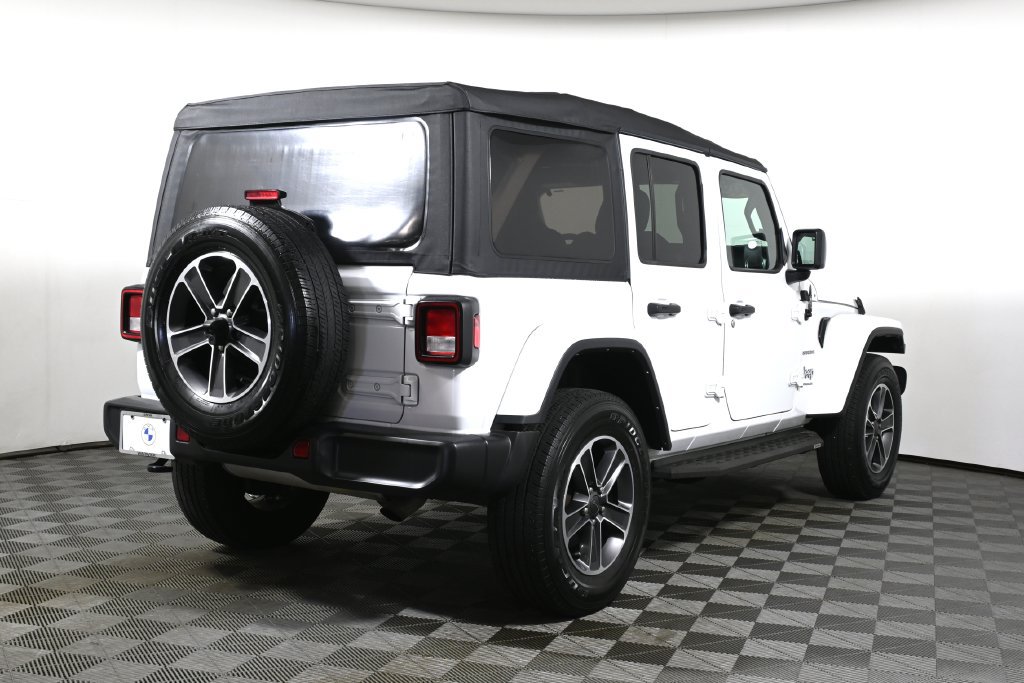Used 2023 Jeep Wrangler Unlimited Sahara AWD/4WD image 7