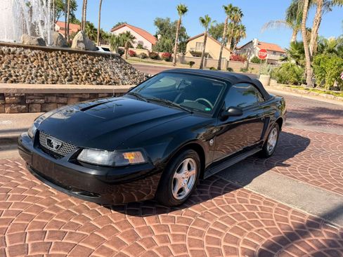 Used 2004 Ford Mustang Premium RWD image 15