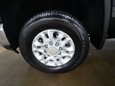 Certified 2024 Chevrolet Silverado 2500 LTZ image 25