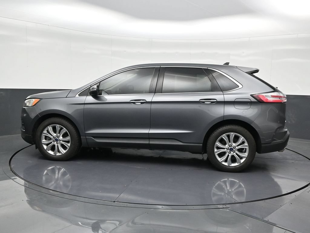 Used 2021 Ford Edge Titanium AWD/4WD image 2
