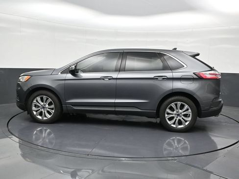 Used 2021 Ford Edge Titanium AWD/4WD image 2