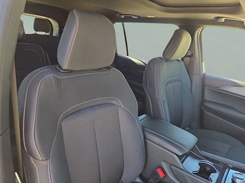 New 2025 Jeep Grand Cherokee L Laredo w/ Luxury Tech Group I RWD image 33