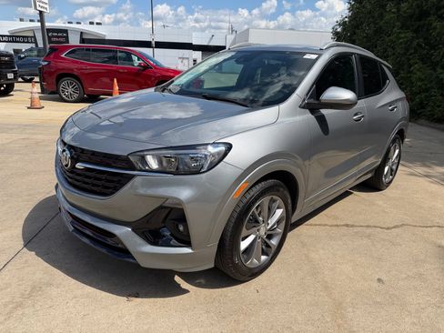 Used 2023 Buick Encore GX Select w/ Sport Touring Package FWD image 7