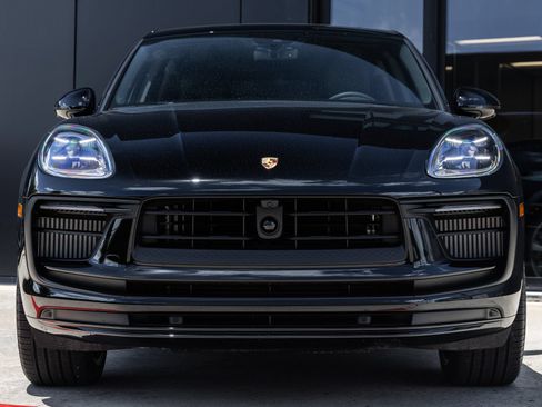 New 2026 Porsche Macan S AWD/4WD image 8