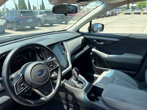 Used 2022 Subaru Outback Premium AWD/4WD image 4