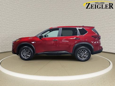 Certified 2025 Nissan Rogue S AWD/4WD image 8