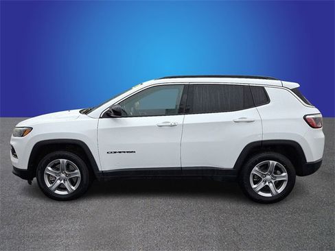Used 2024 Jeep Compass Latitude image 7