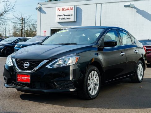 Used 2019 Nissan Sentra SV image 3