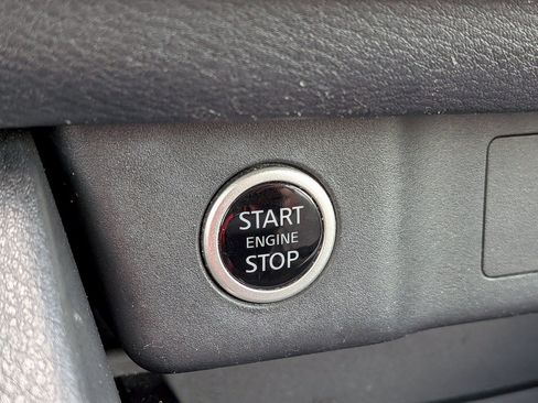 Used 2021 Nissan Rogue SV FWD image 72