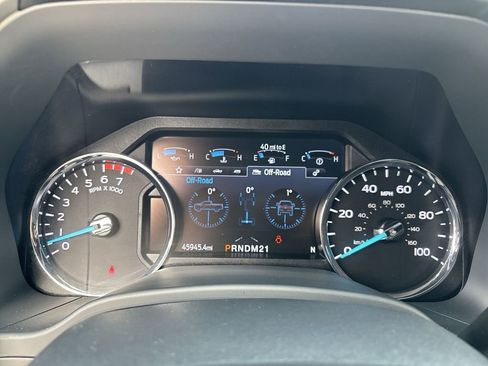 Used 2022 Ford F250 Lariat w/ Black Appearance Package image 11