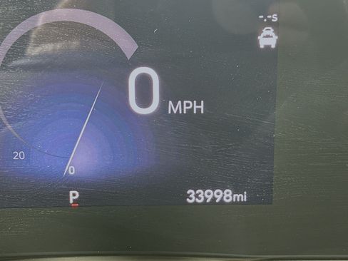 Used 2025 Buick Encore GX Preferred AWD/4WD image 19