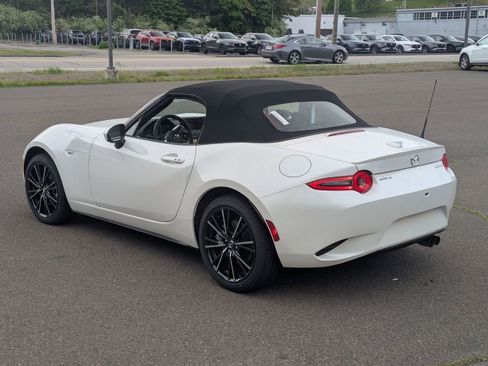 New 2026 MAZDA MX-5 Miata Grand Touring RWD image 9