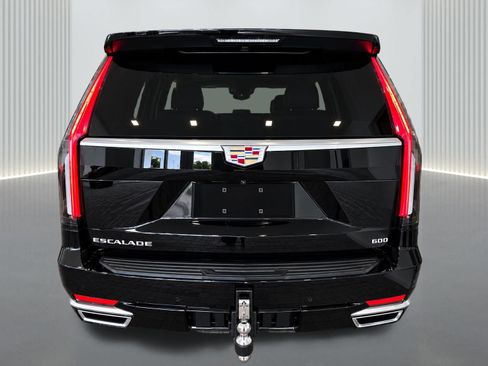 Used 2022 Cadillac Escalade ESV Luxury RWD image 4