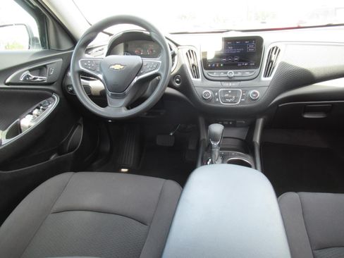 Used 2024 Chevrolet Malibu LS FWD image 13