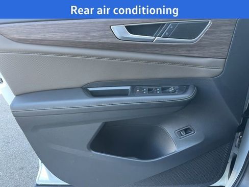 New 2026 Volkswagen Atlas SEL image 7