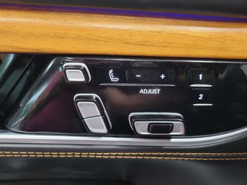 Certified 2024 Jeep Grand Wagoneer L Series III AWD/4WD image 43