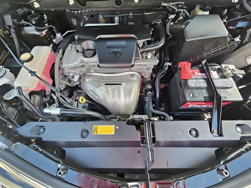 Used 2014 Toyota RAV4 XLE FWD image 24