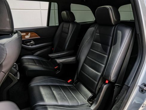 Used 2025 Mercedes-Benz GLS 580 4MATIC image 76
