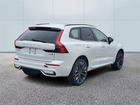 New 2026 Volvo XC60 B5 Ultra w/ Protection Package Premier image 4