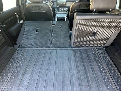 Used 2022 Land Rover Defender 110 Trophy Edition image 17