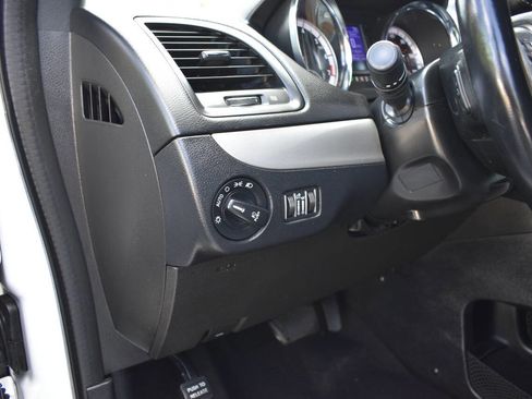 Used 2020 Dodge Grand Caravan GT image 19