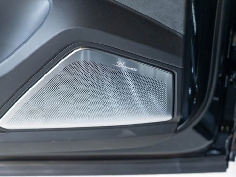 Certified 2026 Porsche Cayenne GTS AWD/4WD image 17